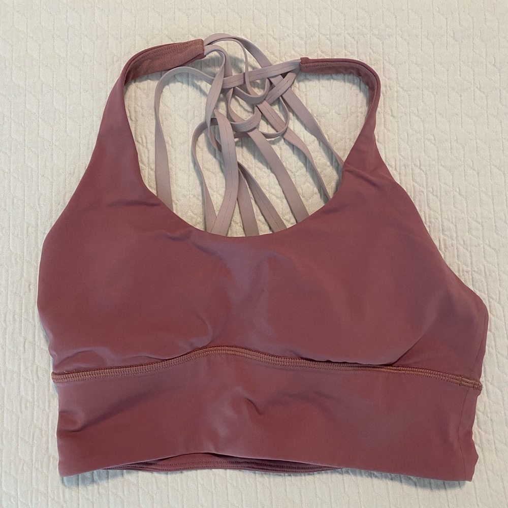 Lululemon sports bra